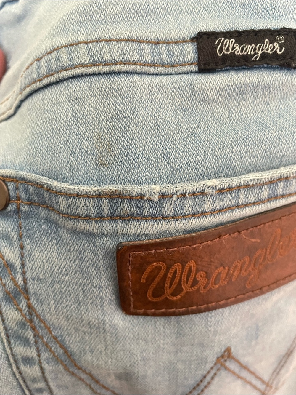 Wrangler X Pendelton Women's Trumpet Flare Jean in Light Wash Denim Size 32 Rare - Picture 15 of 16